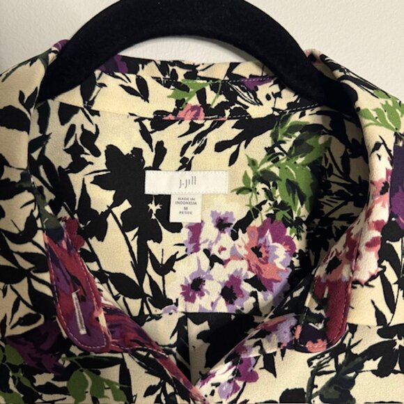 J. Jill Floral Long Sleeve Lightweight Button Up Blouse Size Medium - Picture 5 of 5